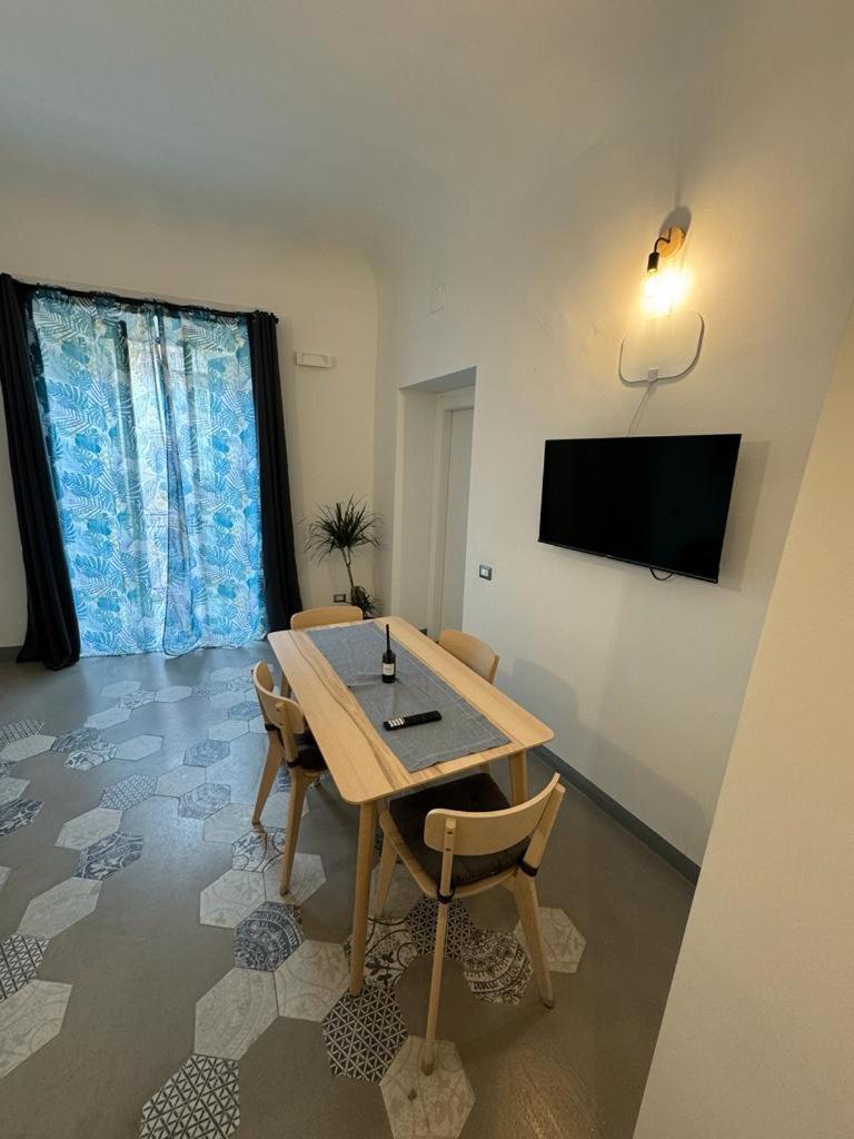 City Center Apartment Da Felu Palermo Buitenkant foto