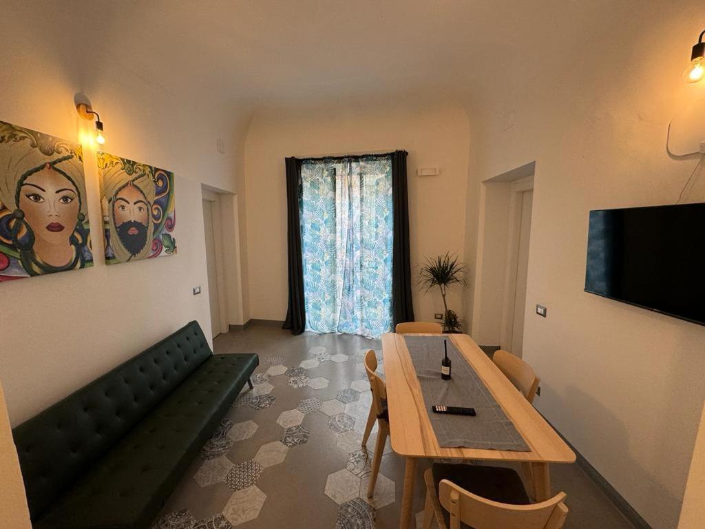 City Center Apartment Da Felu Palermo Buitenkant foto